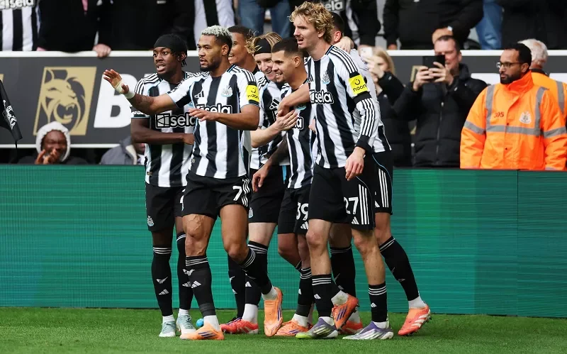 Brighton vs Newcastle bám đuổi nhau sát sao trên BXH