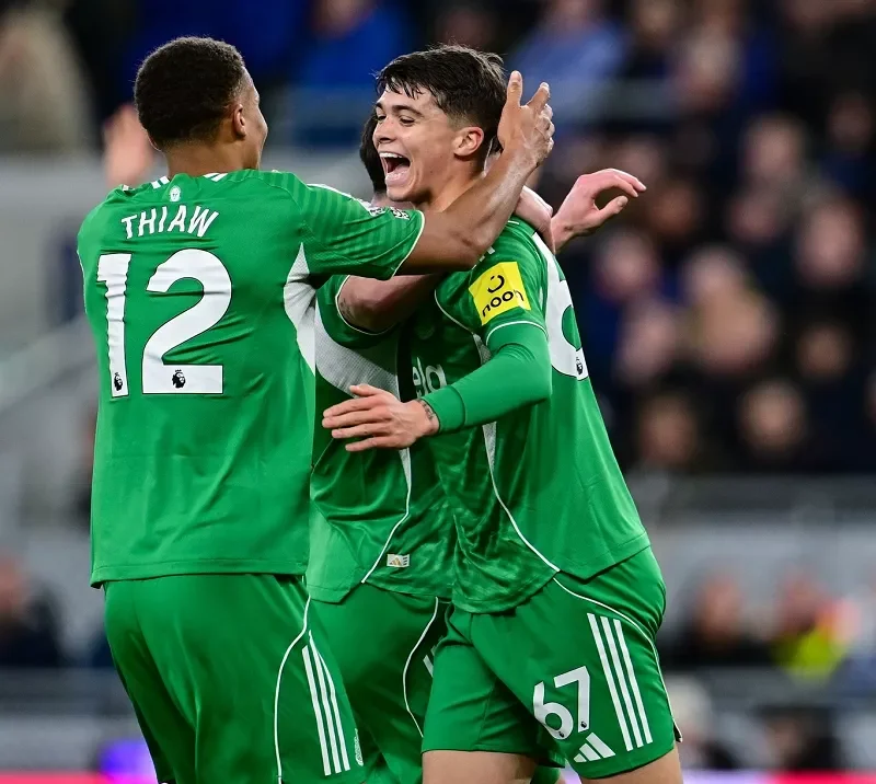 Newcastle vs Fulham đ&ecirc;̀u đang thi đ&acirc;́u t&ocirc;́t