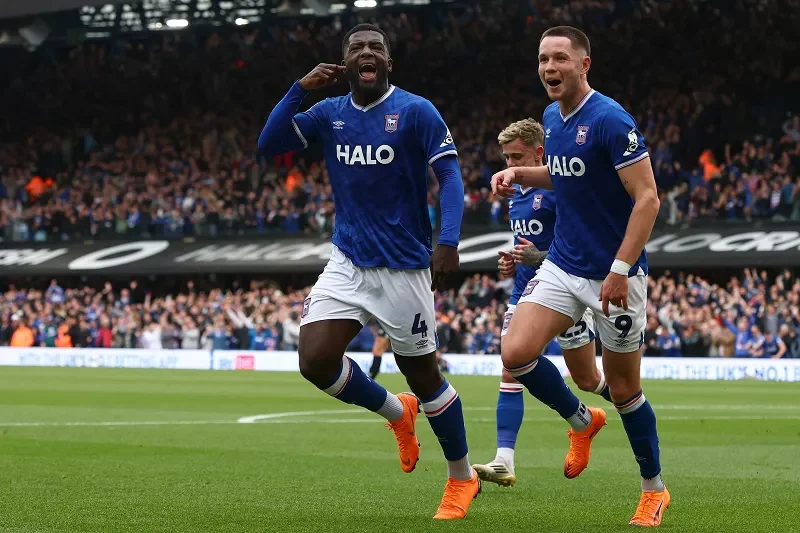 Coventry vs Ipswich đều thi đấu tốt