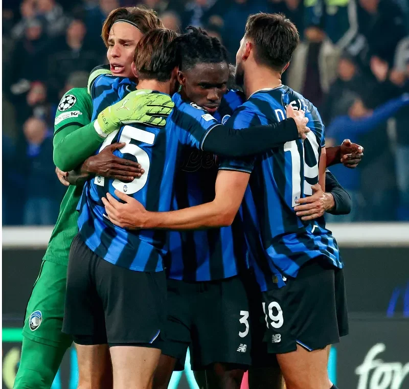 Genoa vs Atalanta đang c&oacute; c&aacute;ch biệt kh&ocirc;ng qu&aacute; lớn